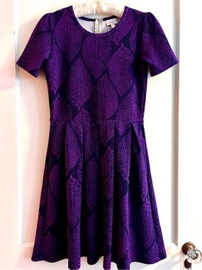 LuLaRoe Purple Leaf Print Fit-and-Flare Dress Casual Skater Dress Pleated Skirt